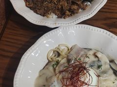 -CowCow其其·牛杂咖啡公司(六运店)