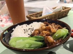 -萨卡屋亲子乐园·餐厅(龙山万物工场店)