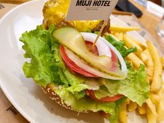 汉堡肉套餐-Café & Meal MUJI(北京坊店)