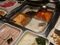 -海底捞火锅(金山百联店)