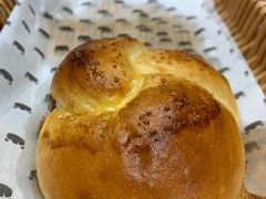 -沁屋面包店(人民东路店)