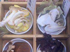 -阿婆情腊排骨火锅(金虹路店)
