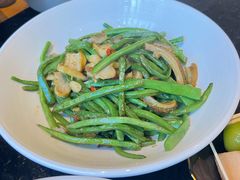 -鱼鲜饭香·招牌汽锅剁椒鱼头王