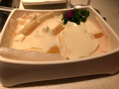 虾滑特新鲜-海底捞火锅鲜切牛肉主题店(长寿路店)
