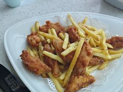 -巧克力渔家.小船海鲜胶东菜(万平口店)