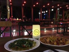 -拾光音乐餐酒吧(告庄星光夜市店)