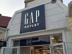 -GAP(王府井奥莱·香江小镇店)