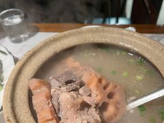 洪湖藕汤-小凤庭·地道湖北菜武昌鱼·藕汤(38年黄鹤楼店)