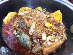 玉米磨磨-东北福源铁锅炖