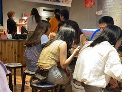 -爆炸头阿姨小四川正宗川味小吃(无任何分店)