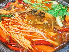 鱼羊鲜火锅-江城燕子大排档(江汉路步行街店)