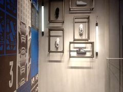 -阿迪达斯(武林银泰三叶草店)