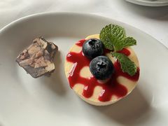 迷你芝士蛋糕及巧克力-茹丝葵经典牛排馆(上海外滩店)