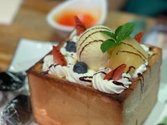 面包诱惑-胡桃里音乐酒馆(四道口店)