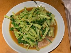 蒜片炒空心菜-南小馆(迪士尼小镇店)