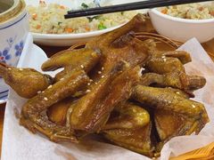 盐焗乳鸽-煲煲掂风味煲仔饭餐厅(西区店)