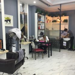 -DL HAIR SALON
