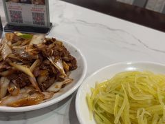 -尹记门钉肉饼(丰台站店)