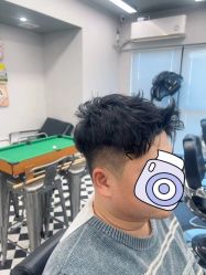 -15C7 男士理发馆 烫染专业店