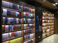 -新华书店(沙坪坝书城店)