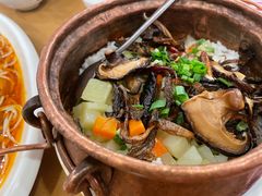牛肝菌洋芋铜锅焖饭-山茶云南菜(中关村店)