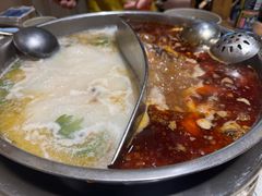 -肖肖酸萝卜鱼火锅(总店)