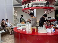 -UNI UNI(环亚凯瑟琳店)