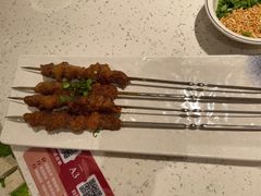 -三人行骨头王火锅(长寿店)