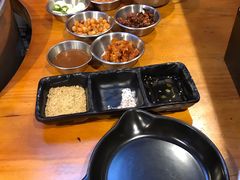 -伍丁·烤牛肋(和平东桥店)