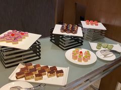 -筠咖啡西餐厅(上海国展宝龙丽筠酒店)