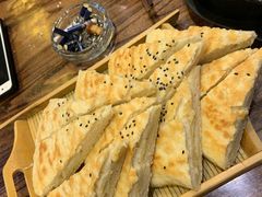饽饽饼-王明古法砂锅居(开化寺店)