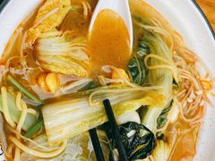 -小熊纪称盘麻辣烫