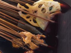 -拈签一笑黄牛肉辣卤串串
