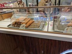 面包甜点陈列柜-西树泡芙(蓝色港湾店)