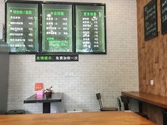 -花溪巷牛肉粉(泉城路店)