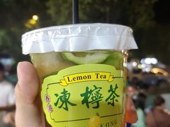 -南湖公园地摊集市