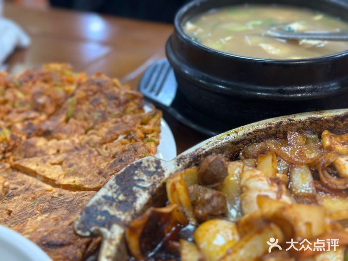天海石板屋家常菜(枣园店)图片