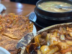 -天海石板屋家常菜(枣园店)