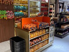 -日上免税店(三径路t3店)