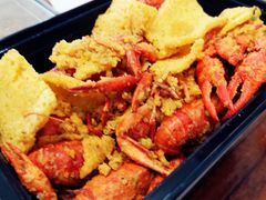-龙巢盱眙龙虾·牛蛙·烧烤宵夜(八卦岭店)