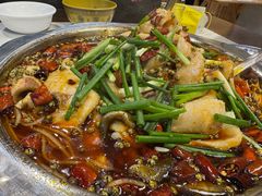 -乡土特色.冷锅鱼.牦牛肉汤锅