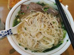 -伊京轩兰州牛肉面(闹市口店)