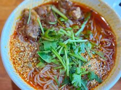 成都猪脚米线-付小姐在成都(中山公园店)