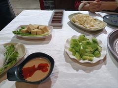 -羊家胡同·龙虾烧烤火锅(龙汇路店)