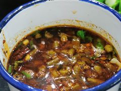 酸豇豆肉沫米线-山城盅盅面
