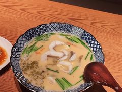 -荣家黄鱼面(前滩太古里店)