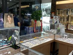 -世纪大明眼镜·蔡司战略授权店(汉街店)