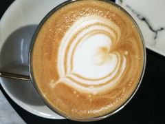 -UNI UNI(环亚凯瑟琳店)