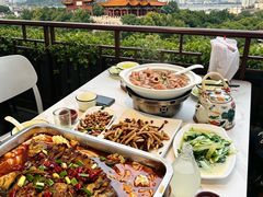 -老宅藕香·湖北菜·非遗藕汤·武昌鱼(黄鹤楼景观店)