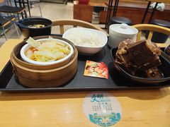 -三千粉牛肉米粉(来客茂店)